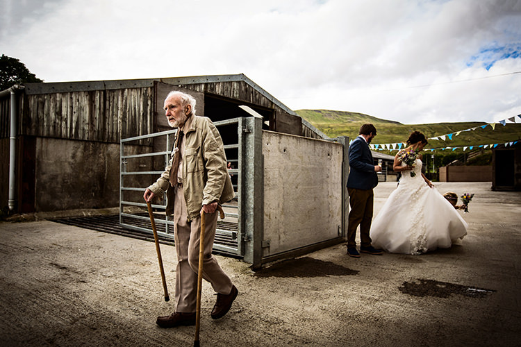 Home Made Farm Tipi Wedding http://alexabbottphotography.co.uk/
