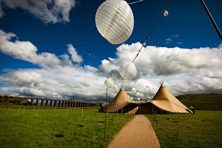 Home Made Farm Tipi Wedding http://alexabbottphotography.co.uk/