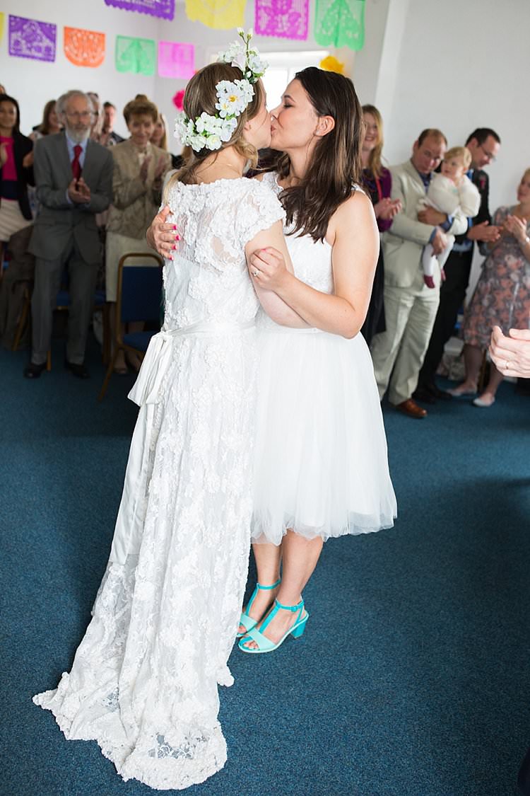 Bright Fresh Mexican Inspired Wedding http://www.photographybykatie.co.uk/