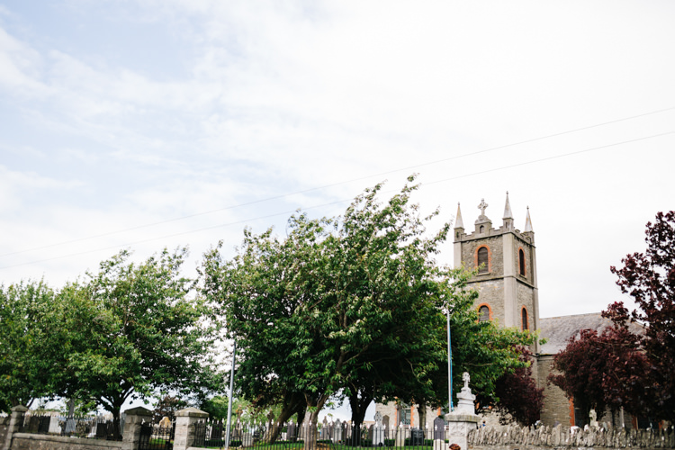 Relaxed DIY Pastel Wedding http://www.honeyandthemoonphotography.co.uk/