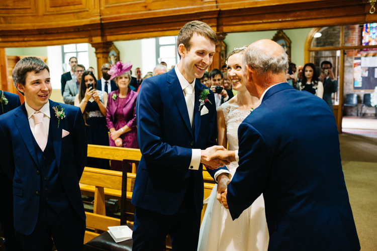Relaxed DIY Pastel Wedding http://www.honeyandthemoonphotography.co.uk/