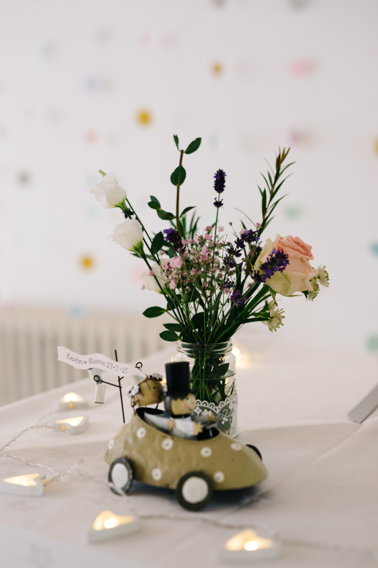 Relaxed DIY Pastel Wedding http://www.honeyandthemoonphotography.co.uk/