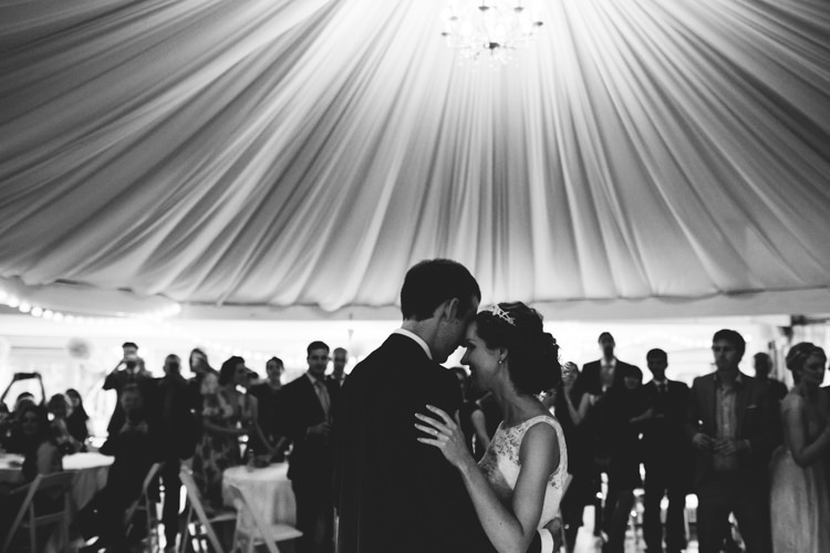 Relaxed DIY Pastel Wedding http://www.honeyandthemoonphotography.co.uk/