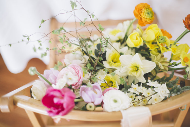 Flowers Tulips Daffodils Spring Time Chic Wedding Ideas http://graceelizabethphotography.com/