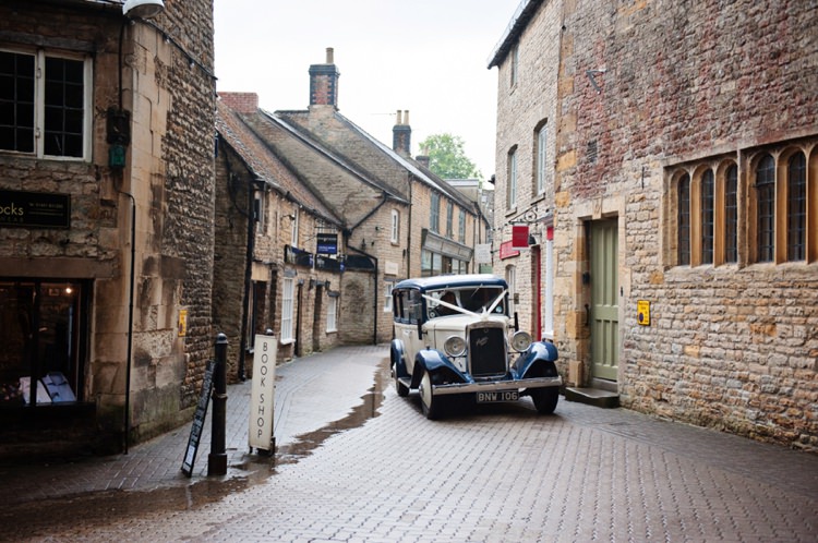 Country Tea Party Film Wedding http://www.bloomingphotography.co.uk/