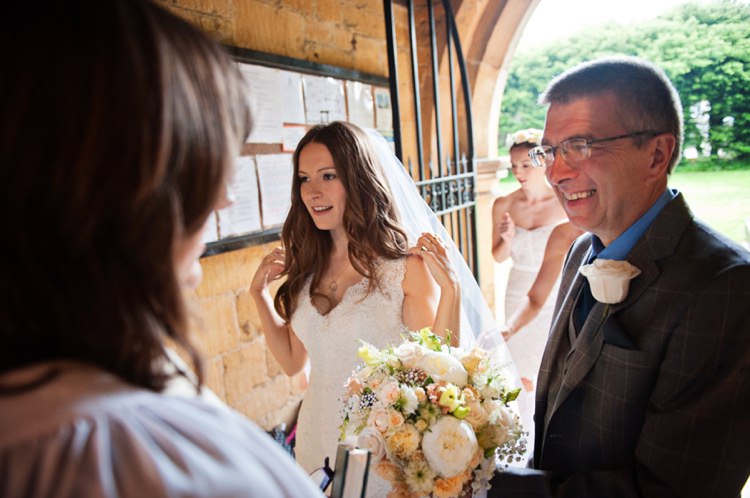 Country Tea Party Film Wedding http://www.bloomingphotography.co.uk/