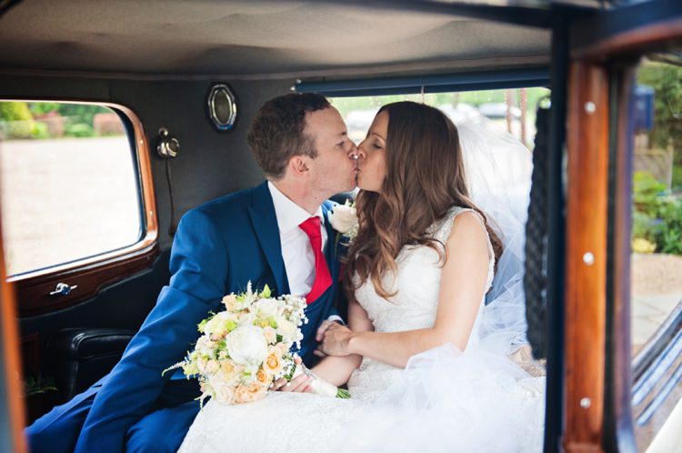 Country Tea Party Film Wedding http://www.bloomingphotography.co.uk/