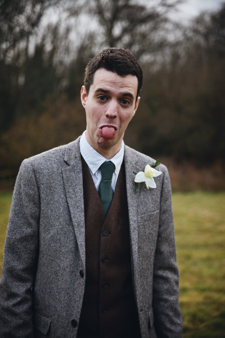 Tweed Country Groom Suit Look Home Made Seasonal Cosy Wedding http://hannahtrottphotography.format.com/
