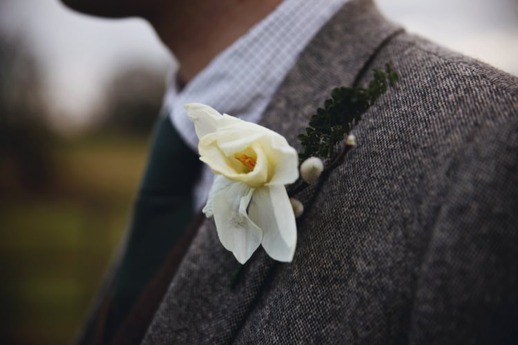 Home Made Seasonal Cosy Wedding http://hannahtrottphotography.format.com/