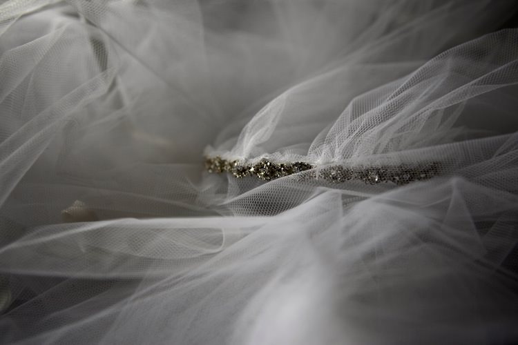 Home Made Seasonal Cosy Wedding http://hannahtrottphotography.format.com/