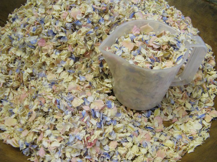 Bespoke Confetti. Credit- The Real Flower Petal Confetti Company