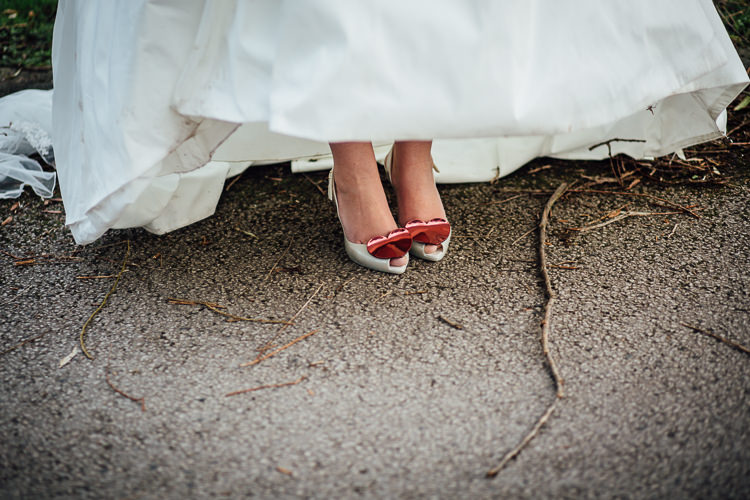 Pink Winter Wonderland Wedding http://www.struthphotography.com/