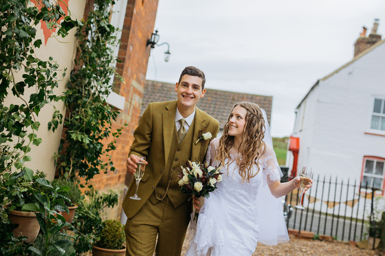 Autumn Literary Hand Made Wedding http://jamesandlianne.com/