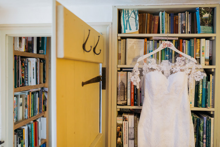 Autumn Literary Hand Made Wedding http://jamesandlianne.com/