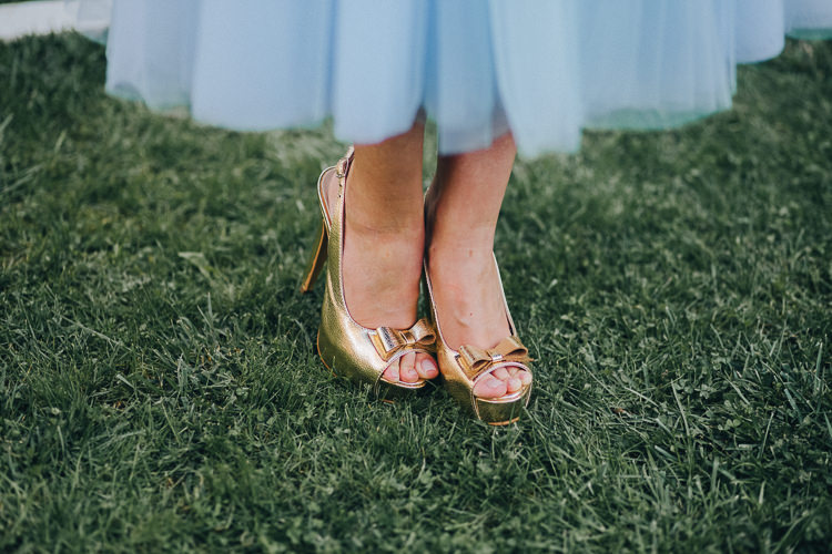 Pink Gold Wedding Romania http://www.framesandtales.com/