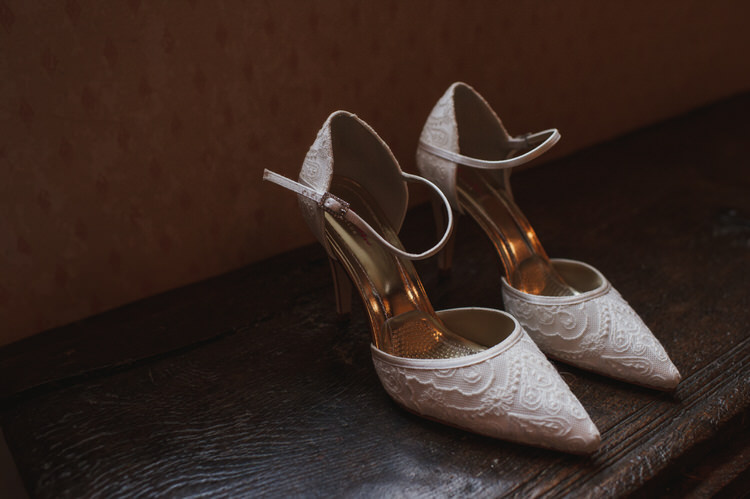 Lace Shoes Bride Bridal Rainbow Club Pretty Blue Country Barn Spring Wedding http://karenflowerphotography.com/