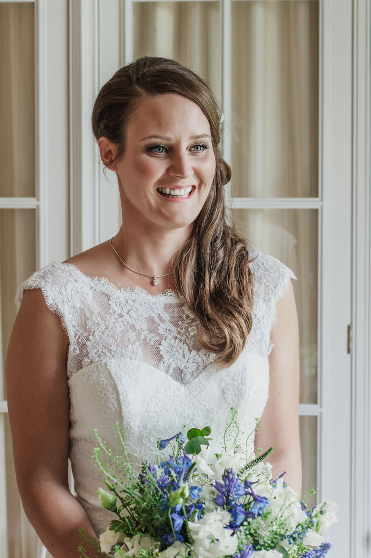 Pretty Blue Country Barn Spring Wedding http://karenflowerphotography.com/
