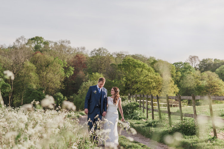 Pretty Blue Country Barn Spring Wedding http://karenflowerphotography.com/