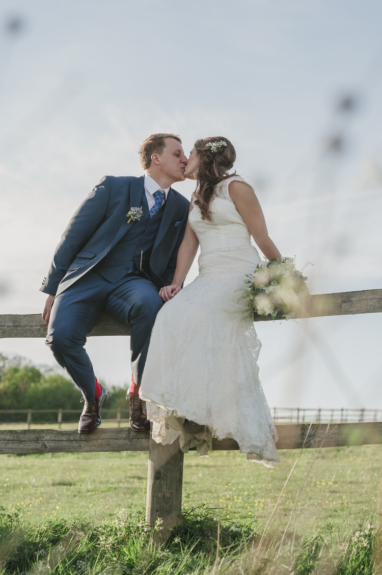 Pretty Blue Country Barn Spring Wedding http://karenflowerphotography.com/