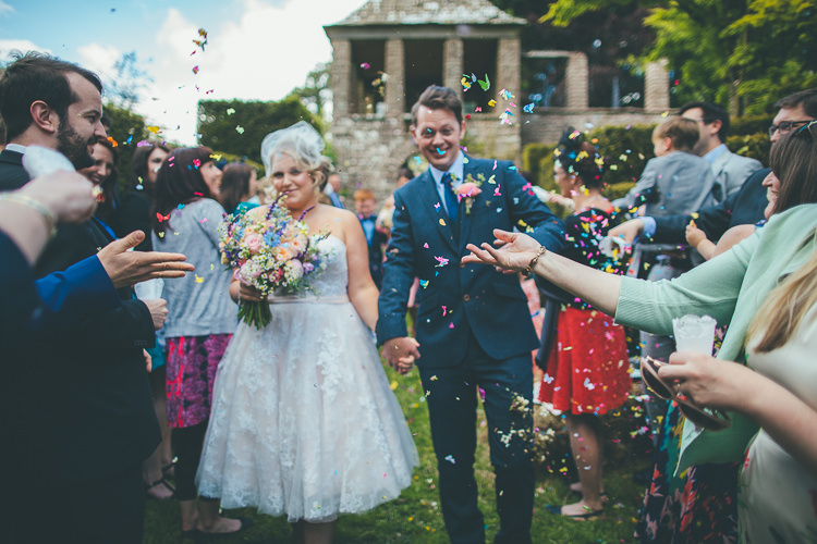 Confetti Throw Rustic Relaxed DIY Family Friendly Wedding http://www.mattwillisphotography.com/