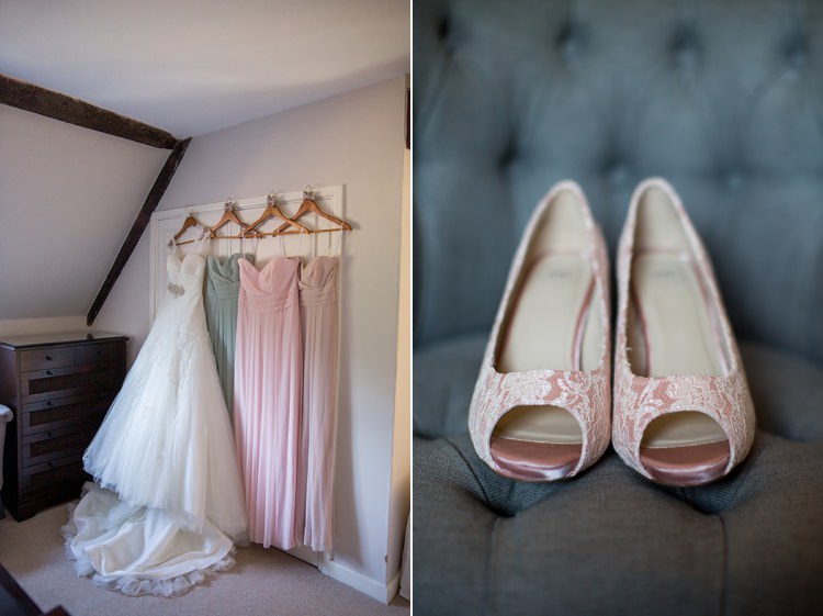 Pastel Country Garden Wedding http://www.katherineashdown.co.uk/