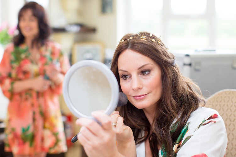 Natural Soft Stylish Luxe Wedding http://www.katherineashdown.co.uk/