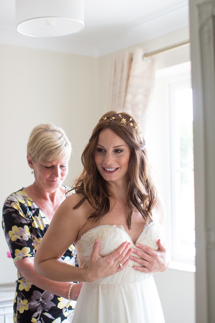 Waves Mid Hair Style Boho Bride Bridal Natural Soft Stylish Luxe Wedding http://www.katherineashdown.co.uk/