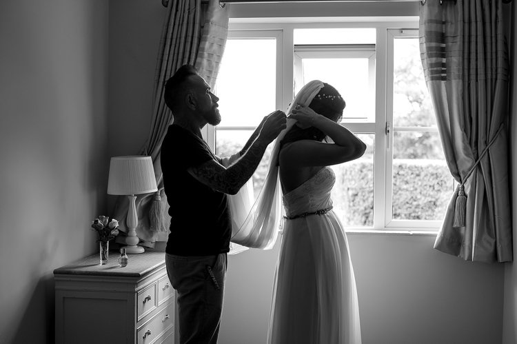 Natural Soft Stylish Luxe Wedding http://www.katherineashdown.co.uk/
