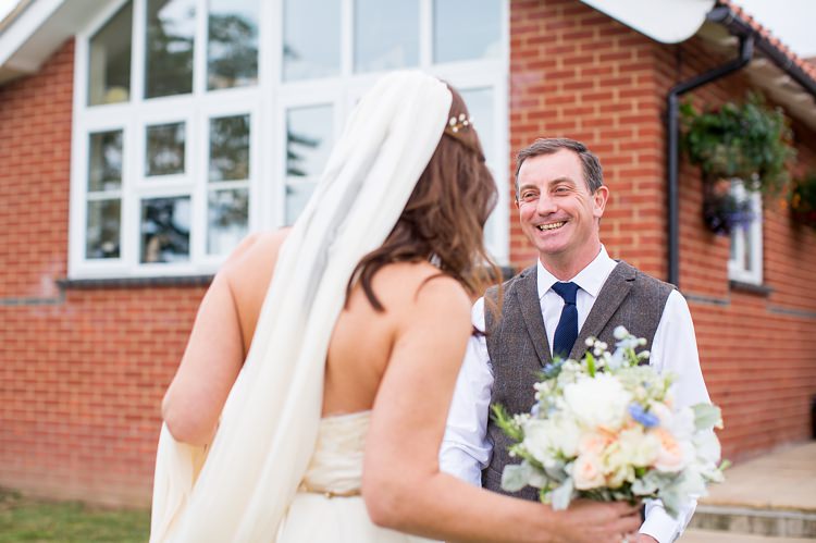 Natural Soft Stylish Luxe Wedding http://www.katherineashdown.co.uk/