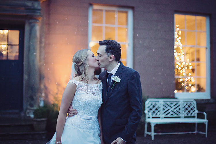 Rain Rainy Wedding Alpine Winter Christmas Wedding http://www.tireedawson.co.uk/