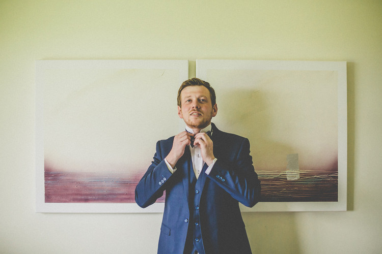 Chilled Stylish Countryside Wedding http://mementophotography.ie/