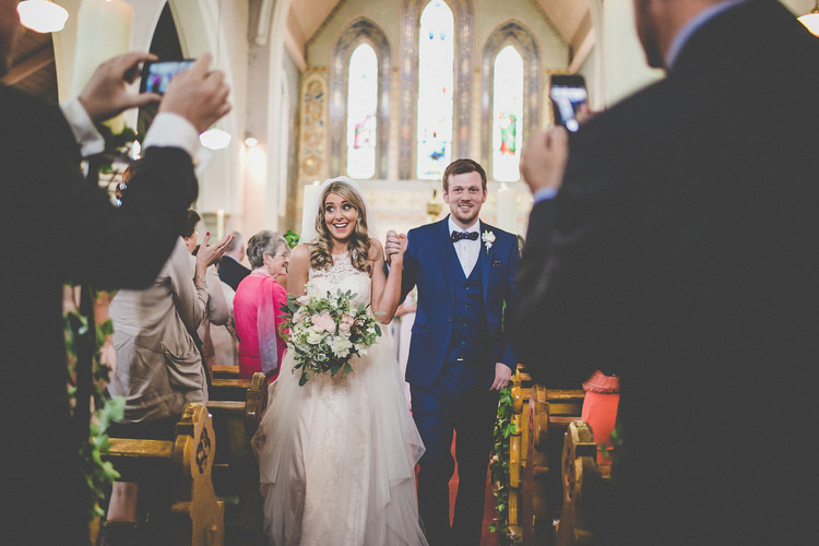 Chilled Stylish Countryside Wedding http://mementophotography.ie/