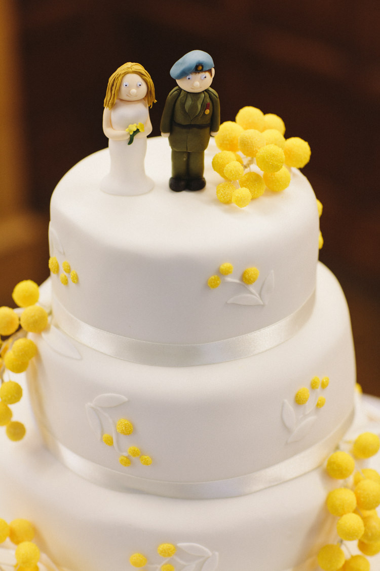Classic Spring Yellow Wedding http://natashahurley.com/