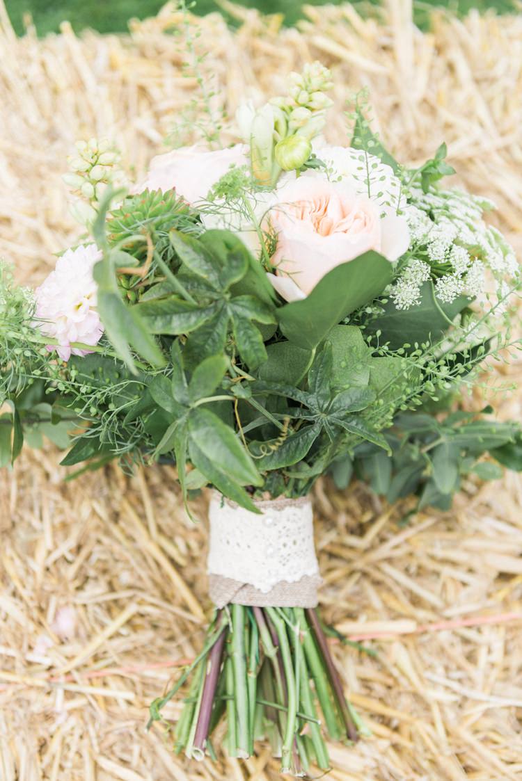 Rose Bouquet Foliage Bride Bridal Flowers Rustic Floral Peach Wedding http://www.folegaphotography.co.uk/