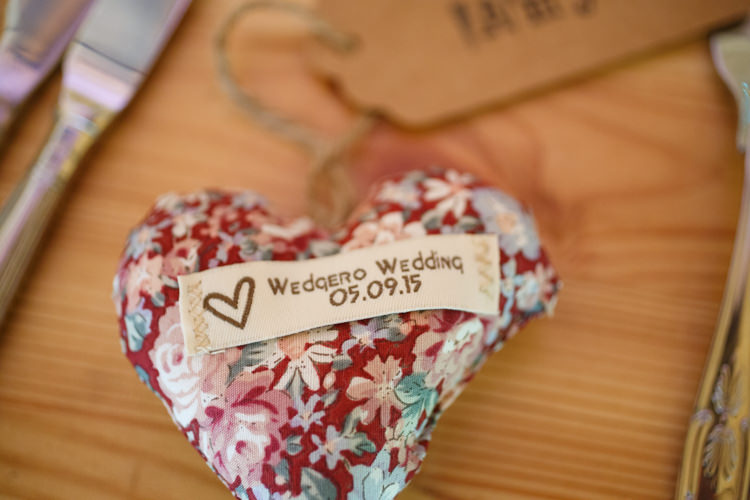 Country Fete Garden Festival Wedding http://sharoncooper.co.uk/
