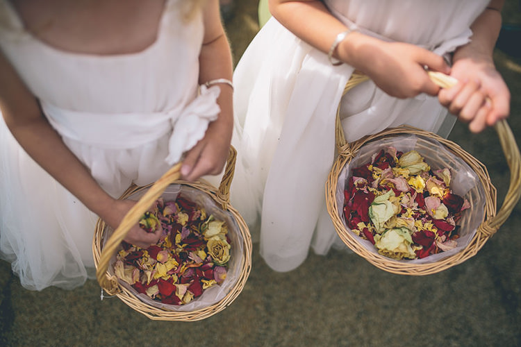 Confetti Baskets Bridesmaids Origami Books Barn Wedding http://storyandcolour.co.uk/
