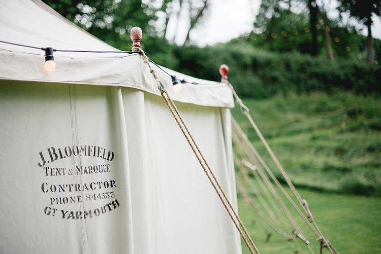 Laid Back Bohemian Festival Wedding http://benjaminmathers.co.uk/