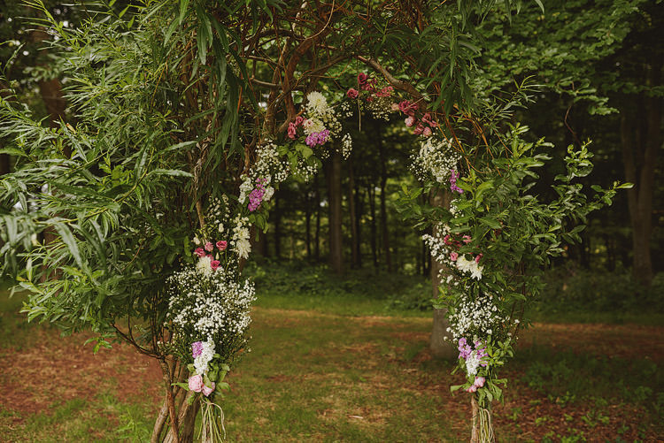 Flower Arch Ceremony Backdrop Fun Outdoorsy Farm Wedding http://www.samgibsonweddings.co.uk/