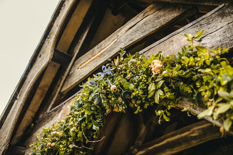 Church Arch Flowers Foliage Rustic Autumnal Apples Country Wedding http://jareklepak.com/