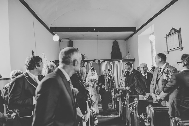 Rustic Autumnal Apples Country Wedding http://jareklepak.com/