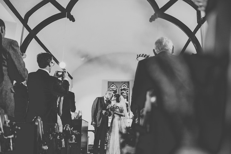 Rustic Autumnal Apples Country Wedding http://jareklepak.com/