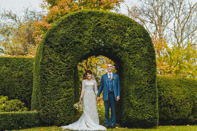 Rustic Autumnal Apples Country Wedding http://jareklepak.com/