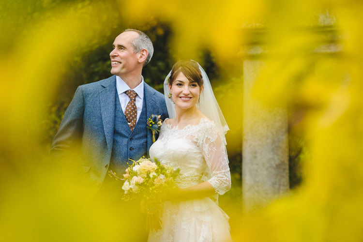 Rustic Autumnal Apples Country Wedding http://jareklepak.com/