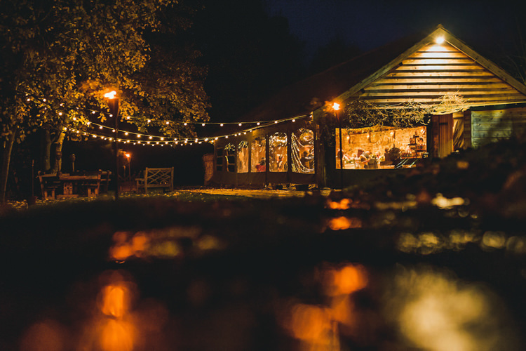 Rustic Autumnal Apples Country Wedding http://jareklepak.com/