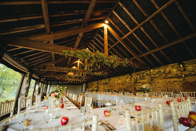 Dewsall Court Barn Rustic Autumnal Apples Country Wedding http://jareklepak.com/