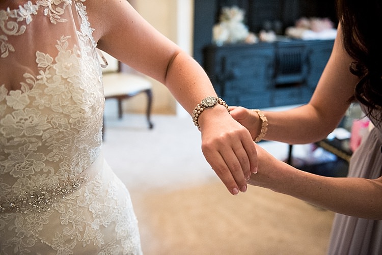 Beautiful Country House Wedding http://www.fionasweddingphotography.co.uk/