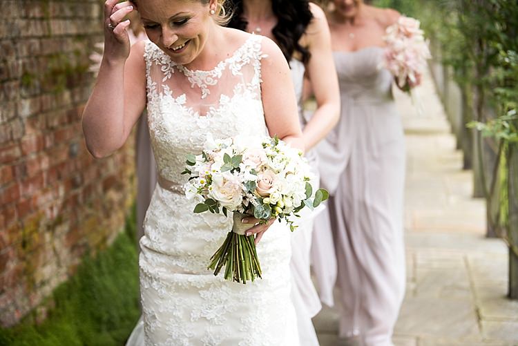 Beautiful Country House Wedding http://www.fionasweddingphotography.co.uk/