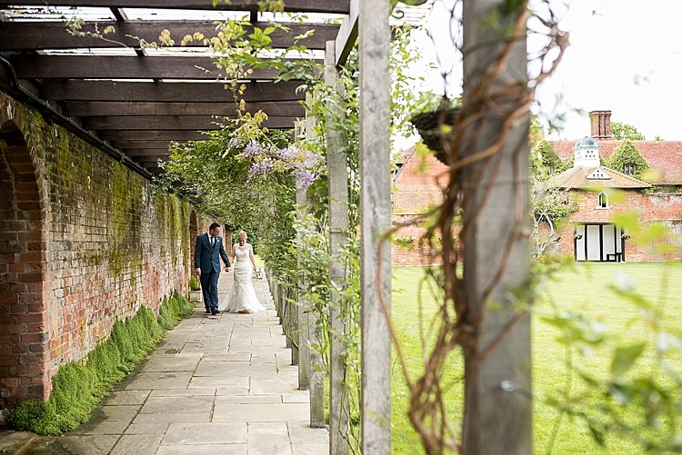 Beautiful Country House Wedding http://www.fionasweddingphotography.co.uk/