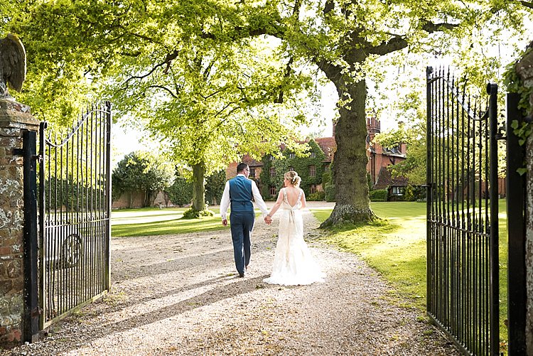 Beautiful Country House Wedding http://www.fionasweddingphotography.co.uk/