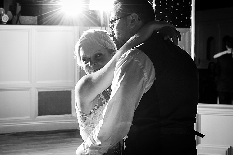 Beautiful Country House Wedding http://www.fionasweddingphotography.co.uk/